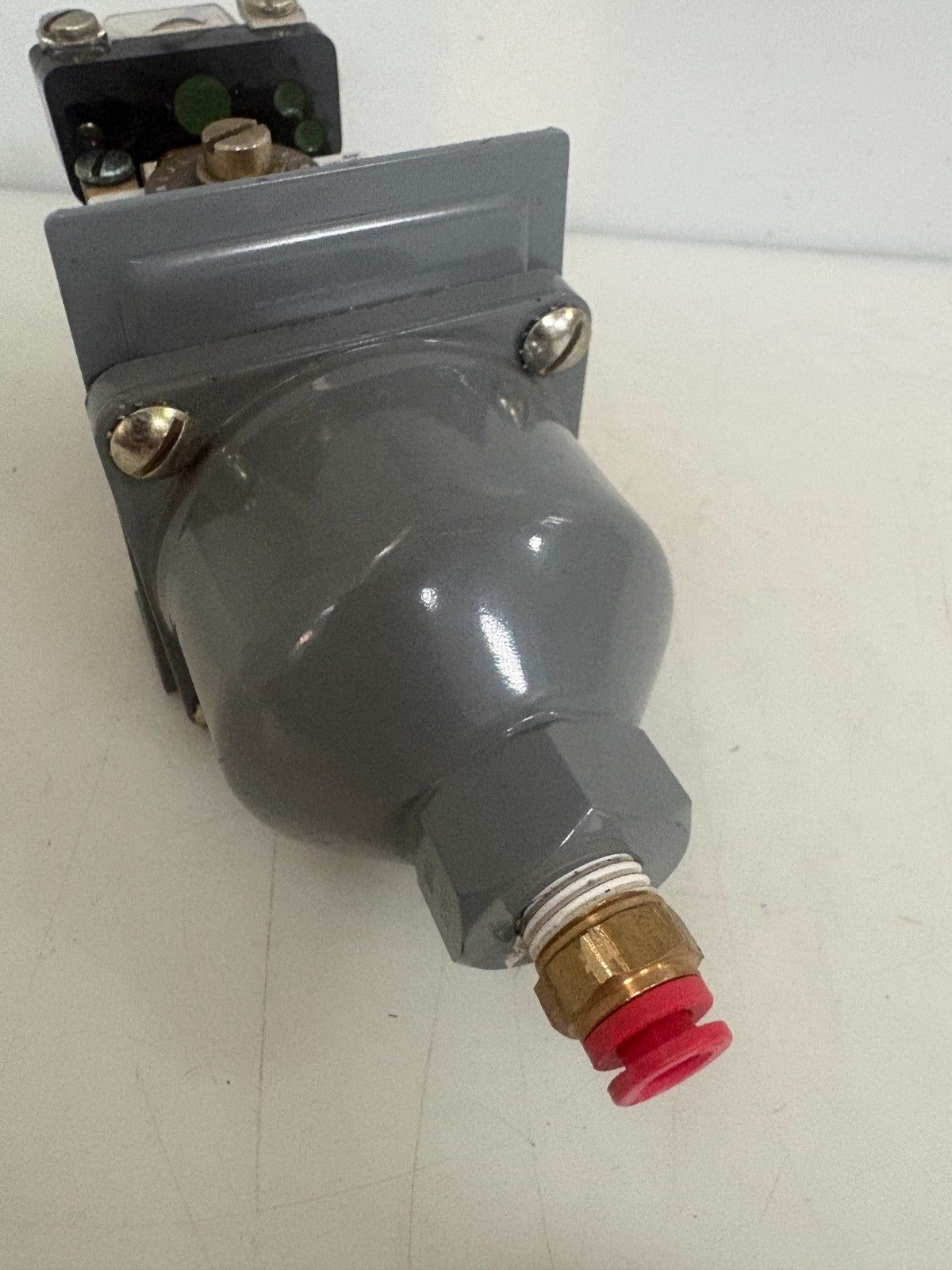 ALLEN BRADLEY PRESSURE SWITCH 836-C2 1