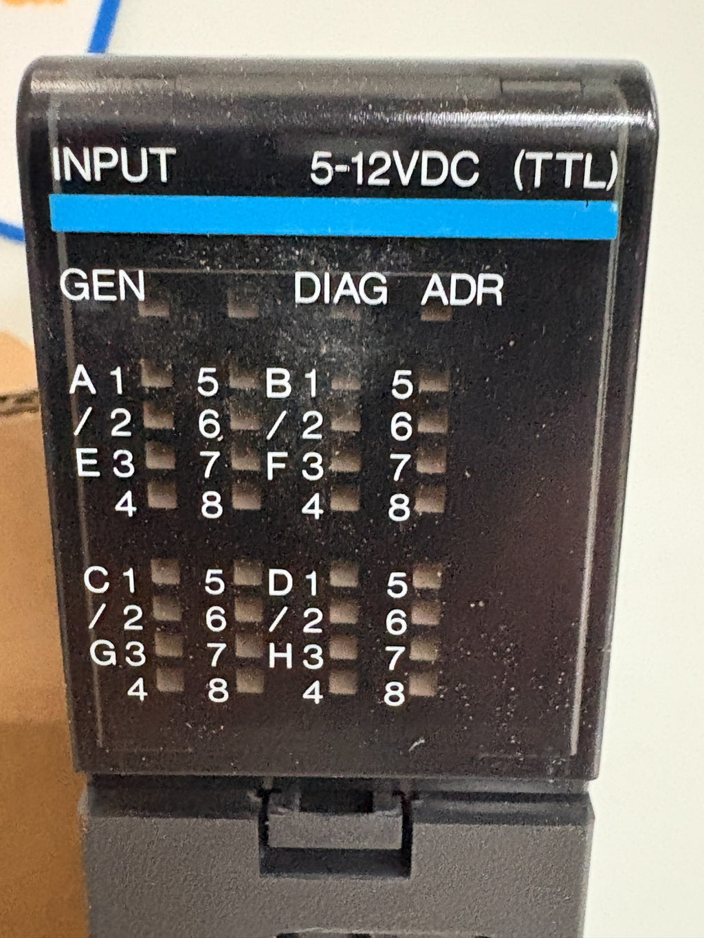GE FANUC 5-12 VDC P0S/NEG IN/64 IC655 MDL 533A1