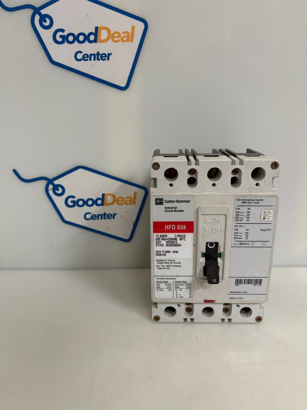 EATON CUTLER HAMMER 15 AMP CIRCUIT BREAKER HFD 65K HFD3015 6639C86G840