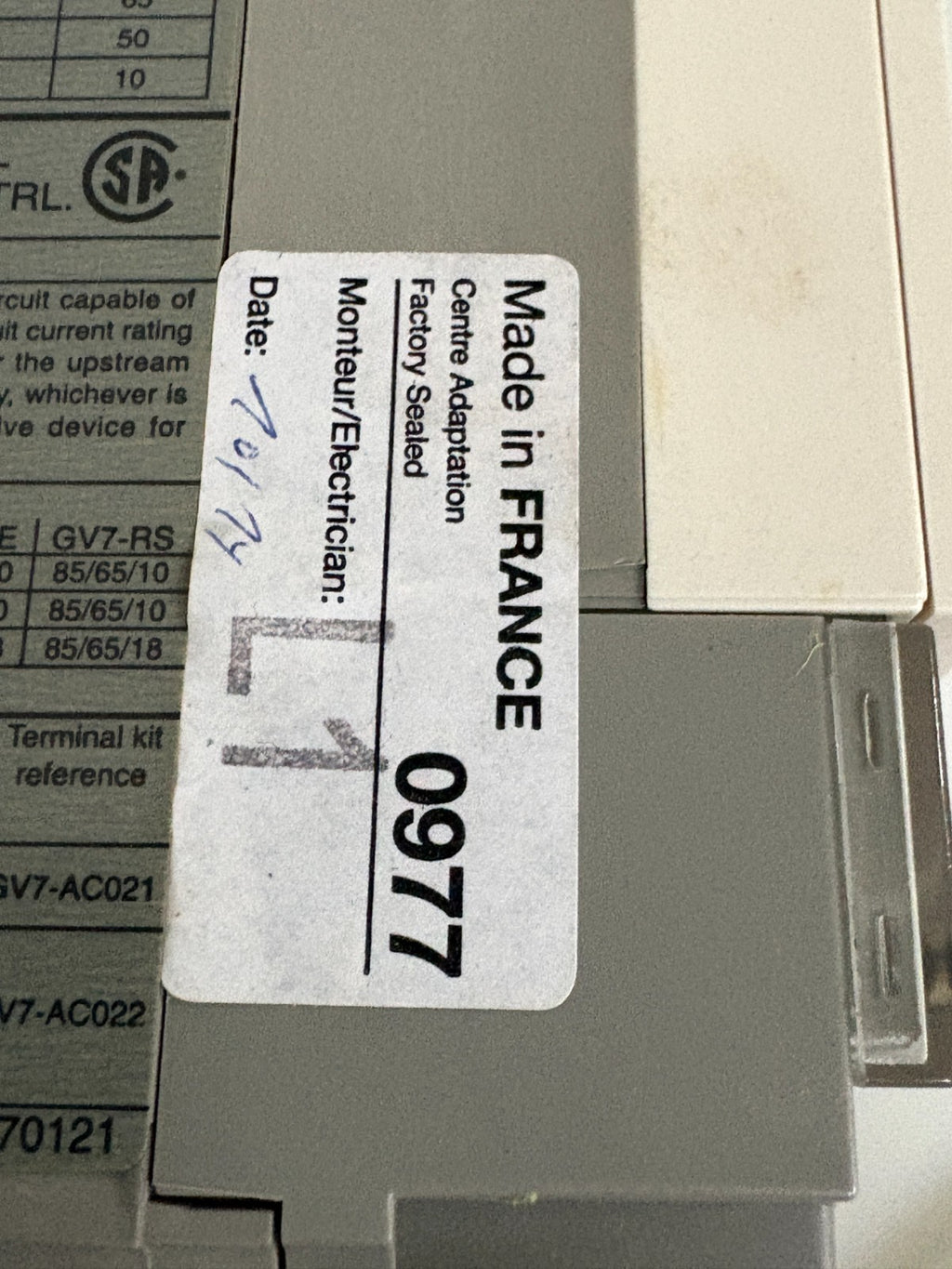 SCHNEIDER TELEMECANIQUE CIRCUIT BREAKER GV7-RE1004