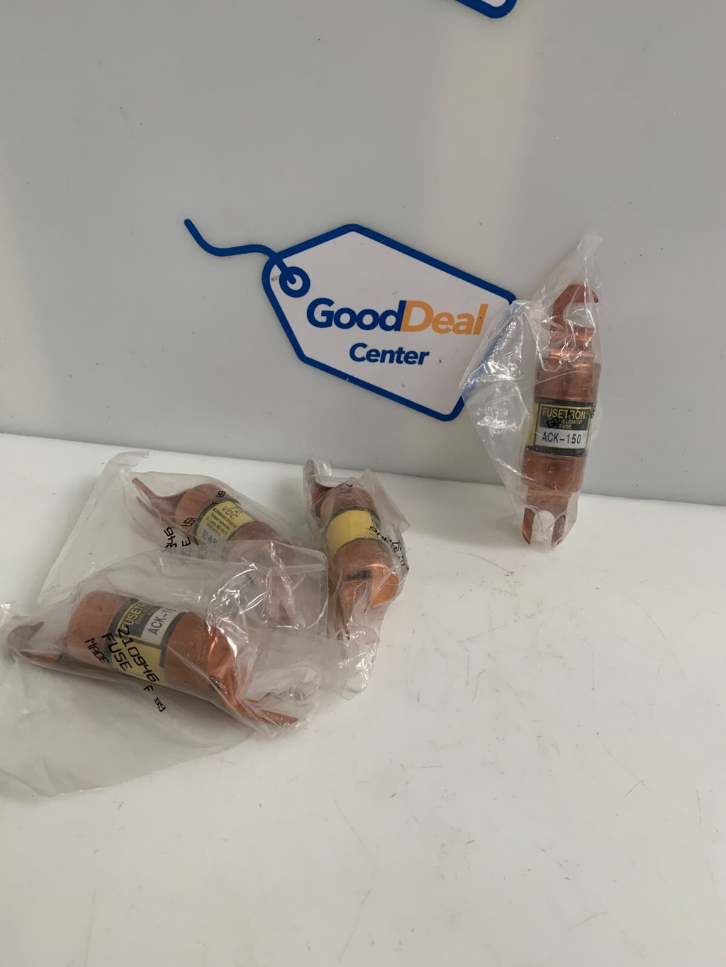 LOT OF 4 FUSETRON 150 AMP FUSE # DCK-1500