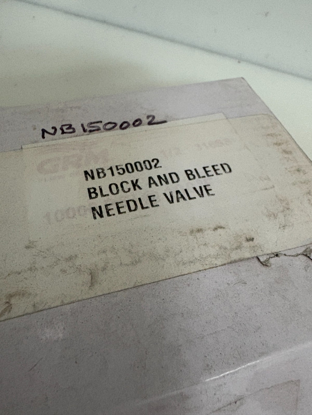 GRM 1/2" BLOCK AND BLEED NEEDLE VALVE 10 000 PSI NB150002 190325B043