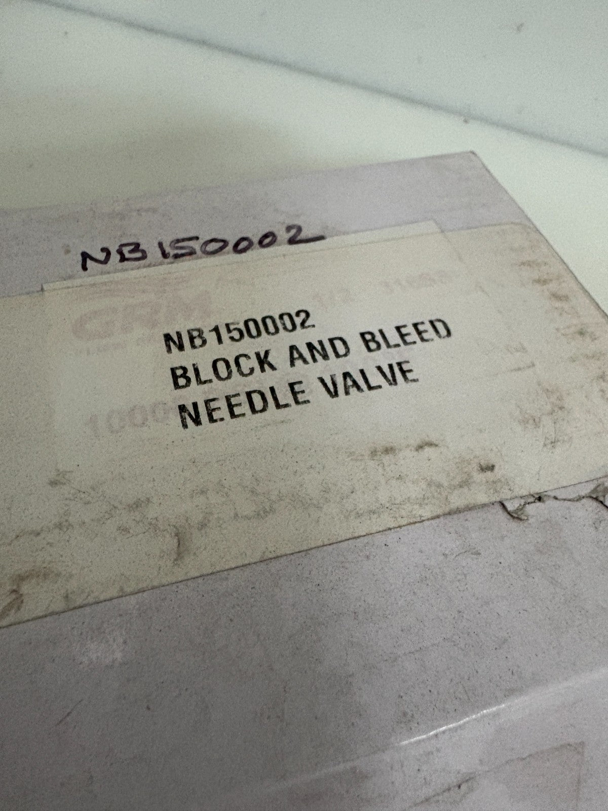 GRM 1/2" BLOCK AND BLEED NEEDLE VALVE 10 000 PSI NB150002 190325B043
