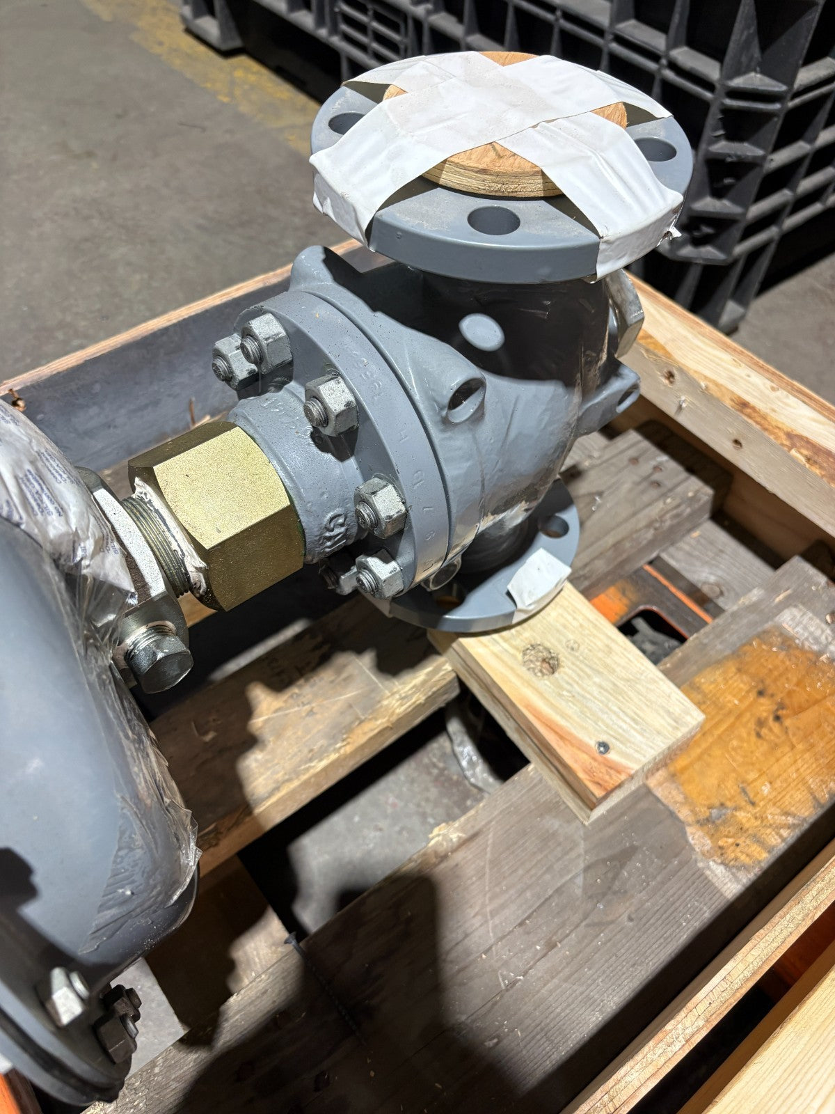 EMERSON FISHER DIRECT OPERATED BACKPRESSURE REGULATOR VALVE MR1083