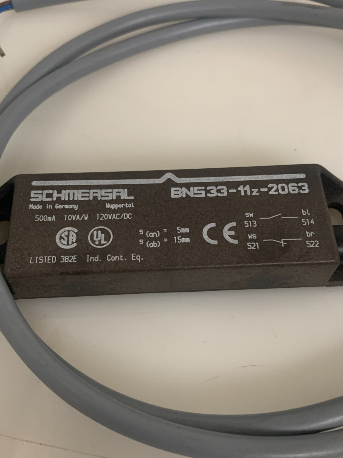 SCHMERSAL MAGNETIC SAFETY SENSER BN533-112-20631