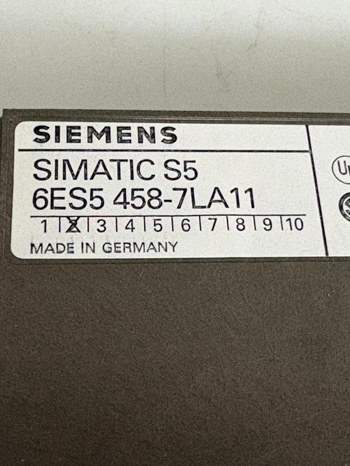 SIEMENS SIMATIC S5 RELAY OUTPUT MODULE 6ESF 458-7LA112