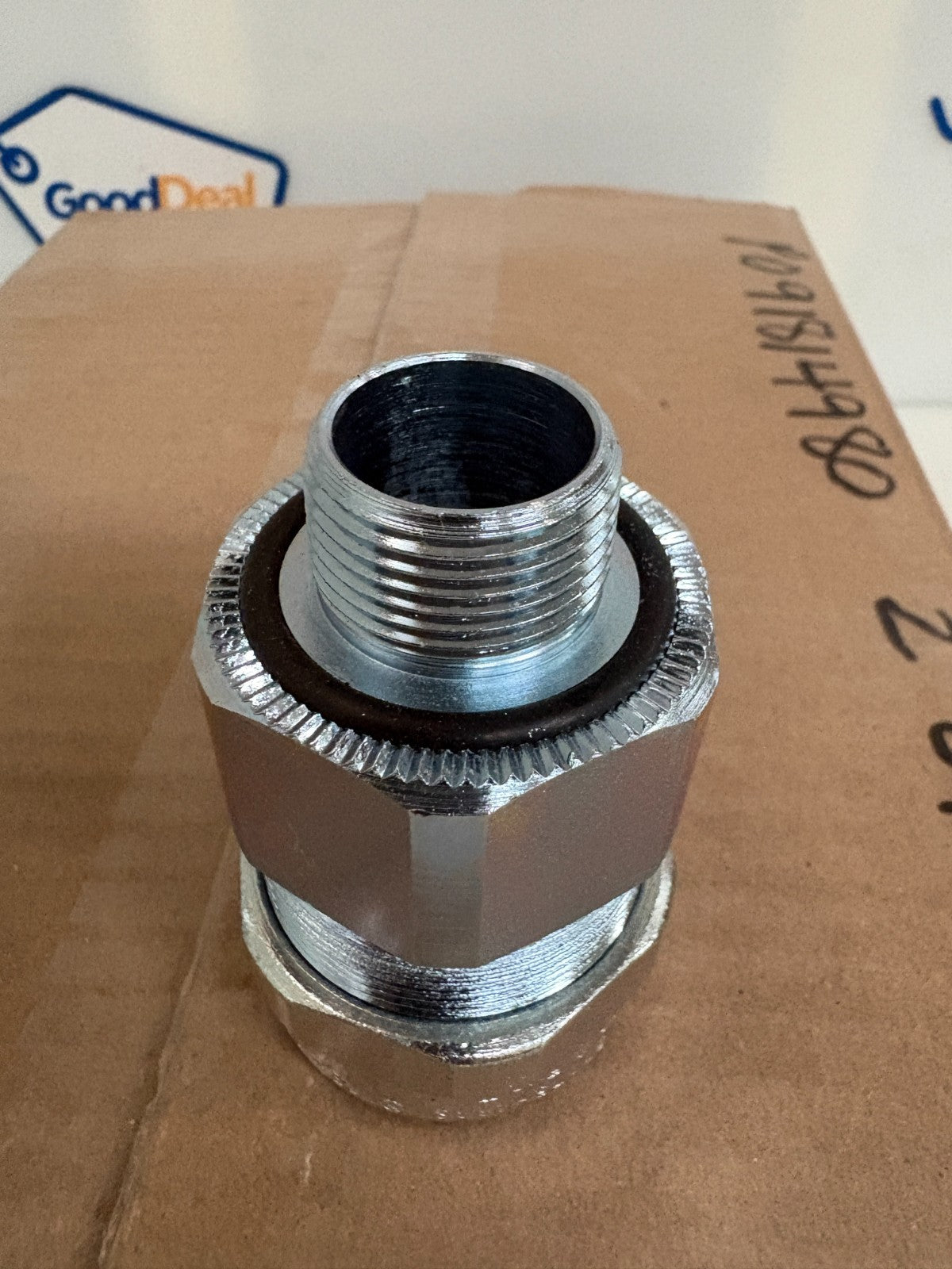 THOMAS & BETTS 3/4 STARTECK CABLE FITTING W/SEALING RING ST075-468S2