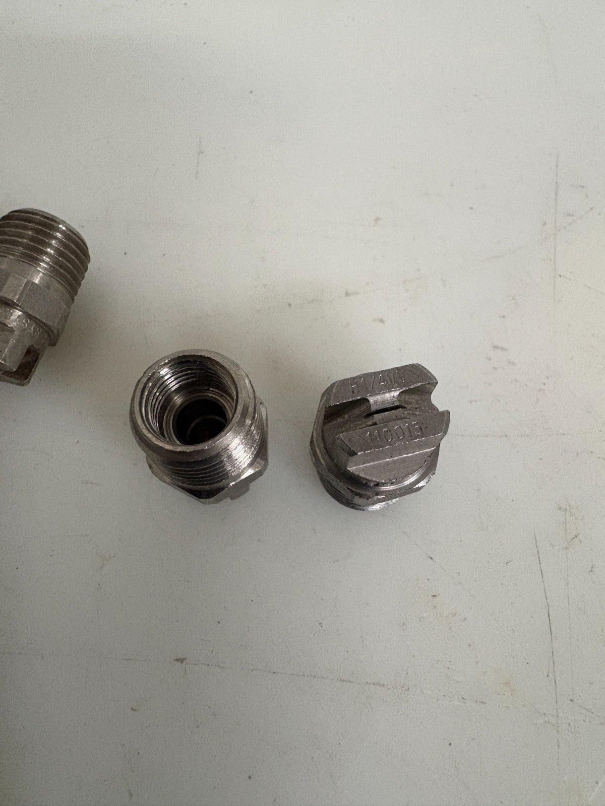 LOT OF 20 SPRAYING SYTEMS 1/4 SPRAY NOZZLE #50237 H14VVSS110015