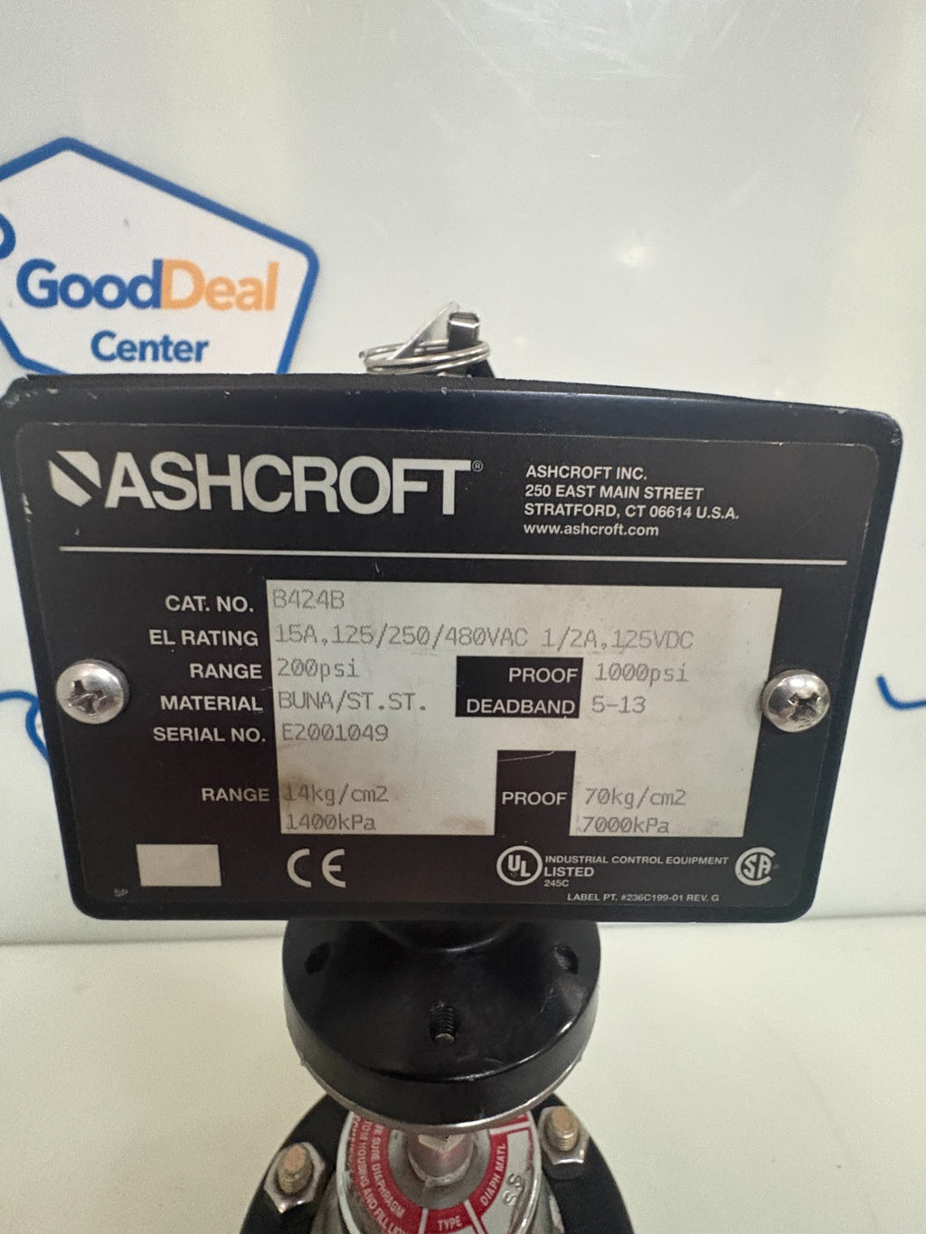 ASHCROFT DIFFERENTIAL PRESSURE SWITCH B424B W/PRESSURE GAUGE C1018 TYPE 1001