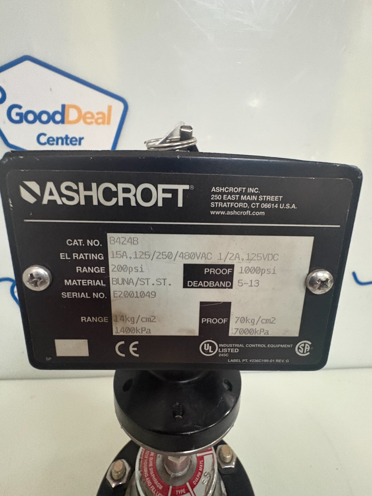 ASHCROFT DIFFERENTIAL PRESSURE SWITCH B424B W/PRESSURE GAUGE C1018 TYPE 1001