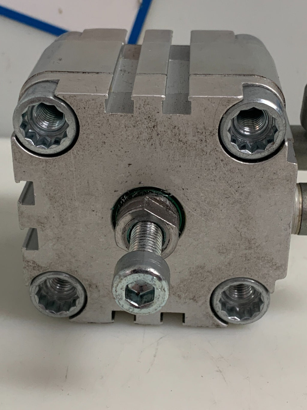 FESTO PNEUMATIC CYLINDER 156550 ADVU-50-P-A2