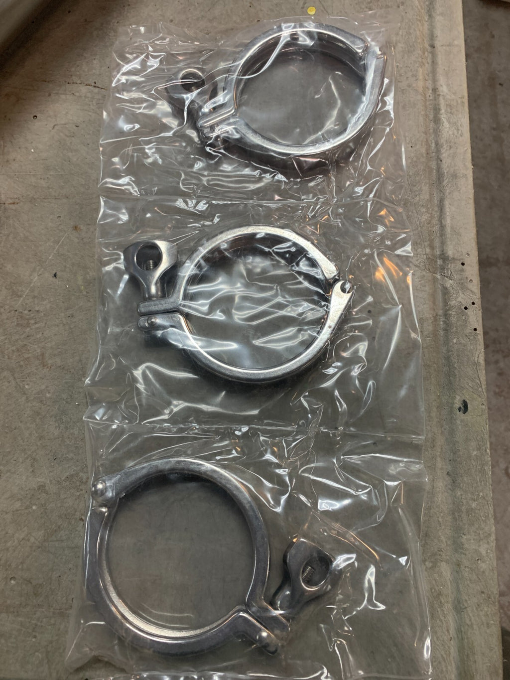 RODGER STAINLESS STEEL 4" PIPE W TRI CLAMP ENDS TRI-CLOVER W/3 TRI-CLAMP T316L
