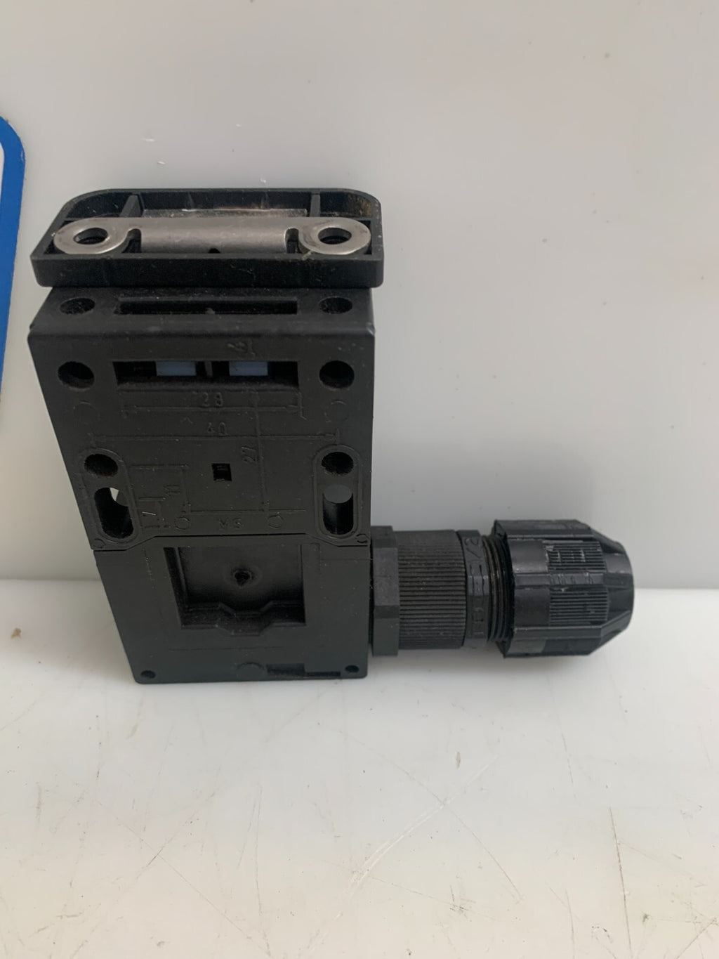 SCHMERSAL  AZ 16-12ZVRK-M20   Safety Interlock Switch