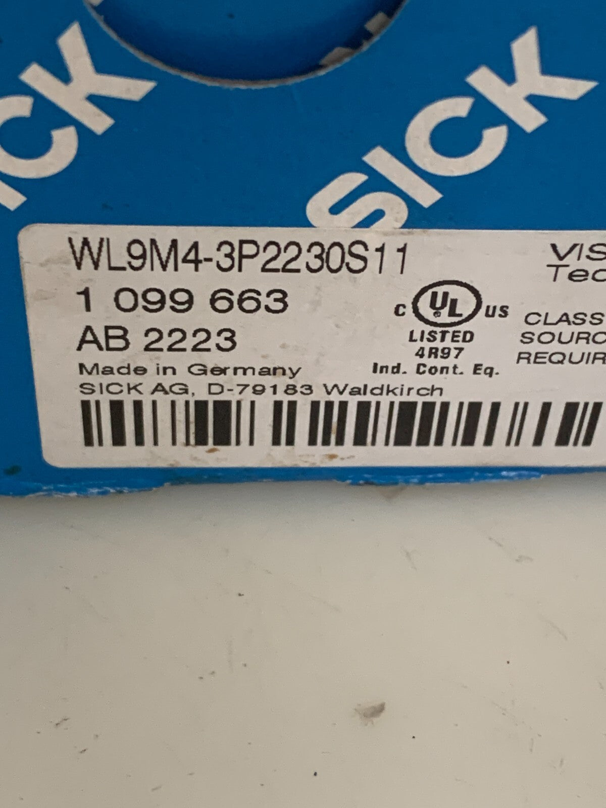 SICK PHOTOELECTRIC RETRO REFLECTIVE SENSOR WL9M4-3P2230S11