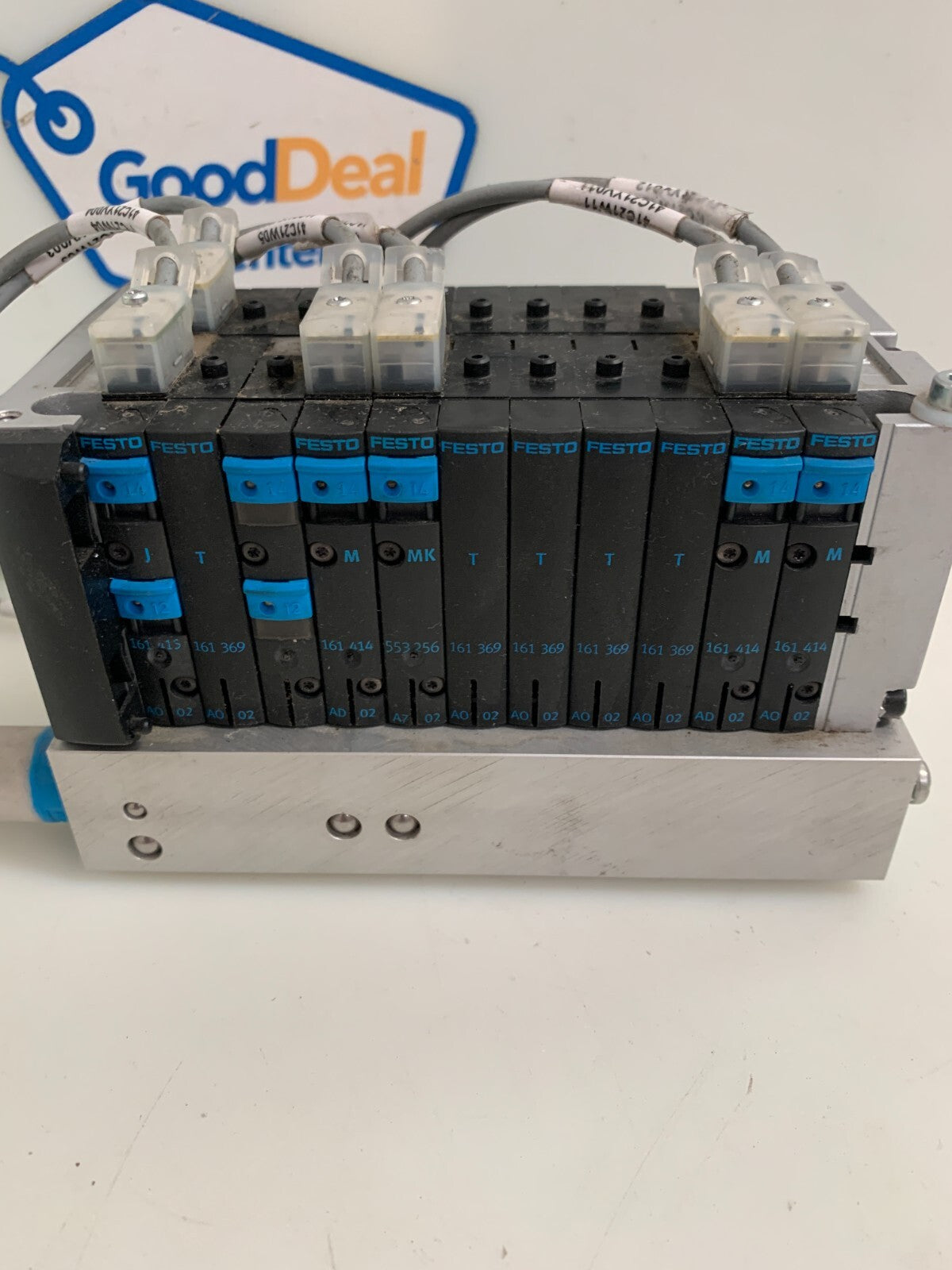 FESTO PNEUMATIC MANIFOLD W/6 CONNECTOR CABLE