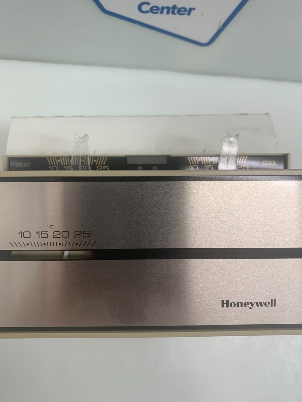 HONEYWELL  Heat-Cool Thermostat  24V Control    T874A 1143