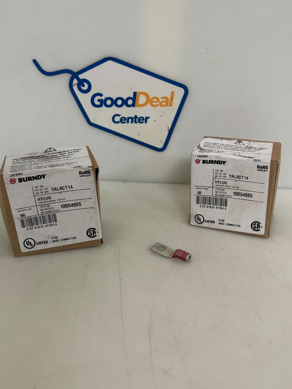 LOT OF 2 BURNDY HYLUG COMPRESSION LUG YAL8CT140