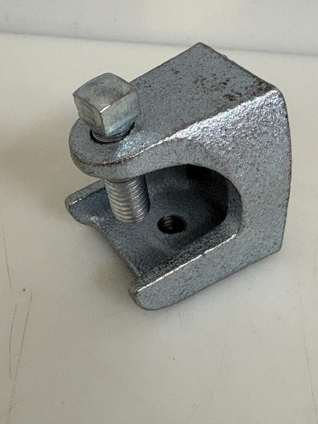 THOMAS & BETTS GALVANIZED MALLEABLE IRON BEAM CLAMPS #501 50/BOX1
