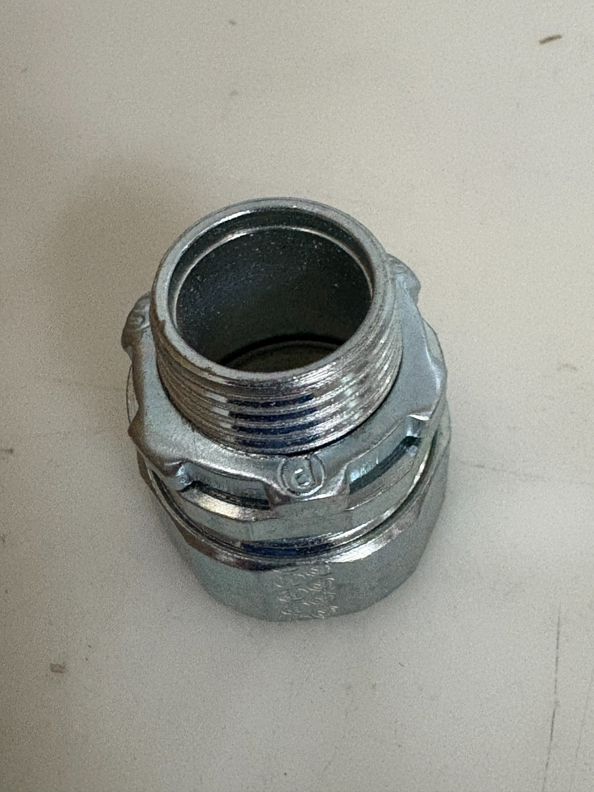 LOT OF 17 RACO HUBBELL 1/2" COMPRESSION CONNECTOR #1802