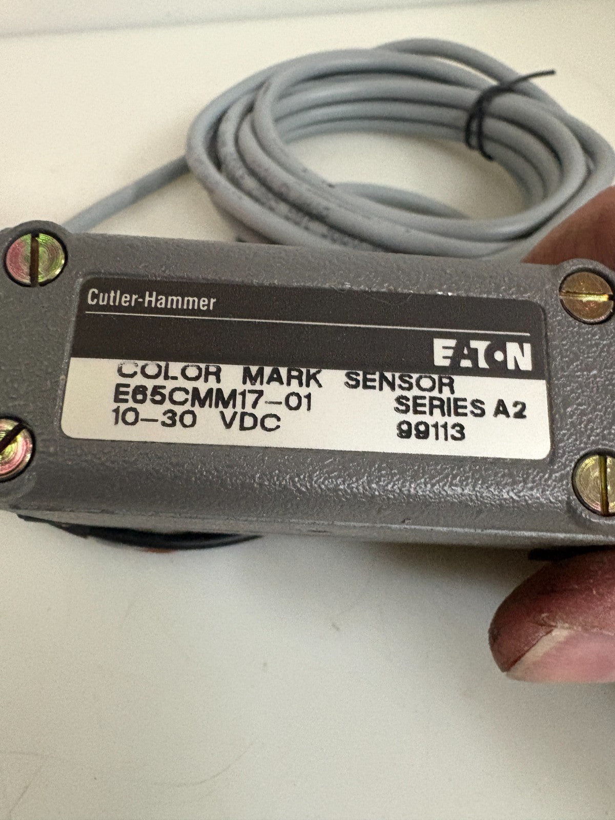 CUTLER HAMMER COLOR MARK SENSOR E65CMM17-011