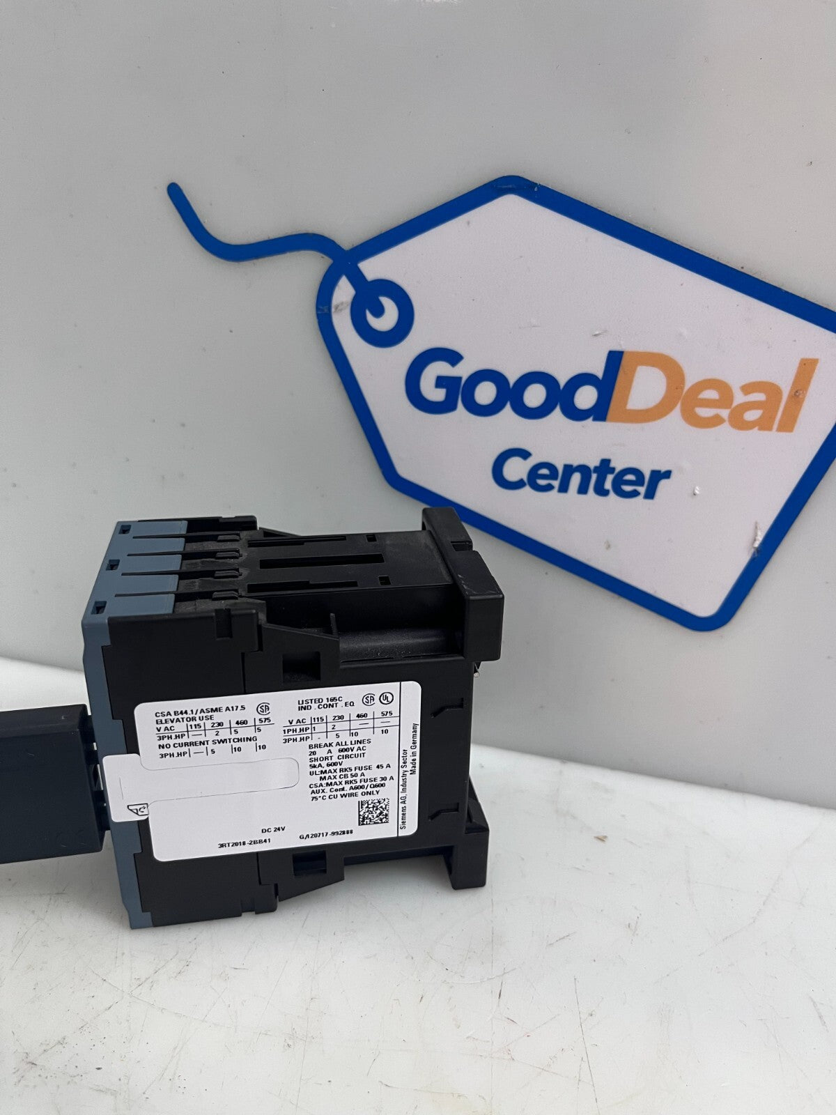 SIEMENS Sirius Contactor  3RT2017-1BB42  w/3RH2911-1GA22 & 1x 3RH2916-1DG00
