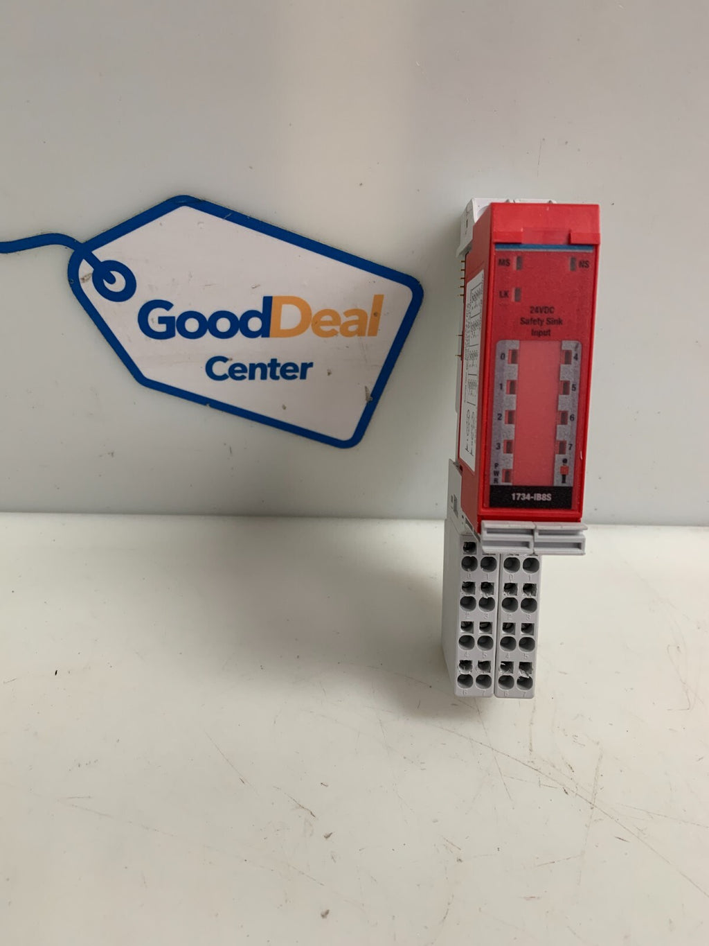 ALLEN BRADLEY 8 CHANNEL SAFETY SOURCING OUTPUT MODULE 1734-IB8S SER B W/1734-TOP