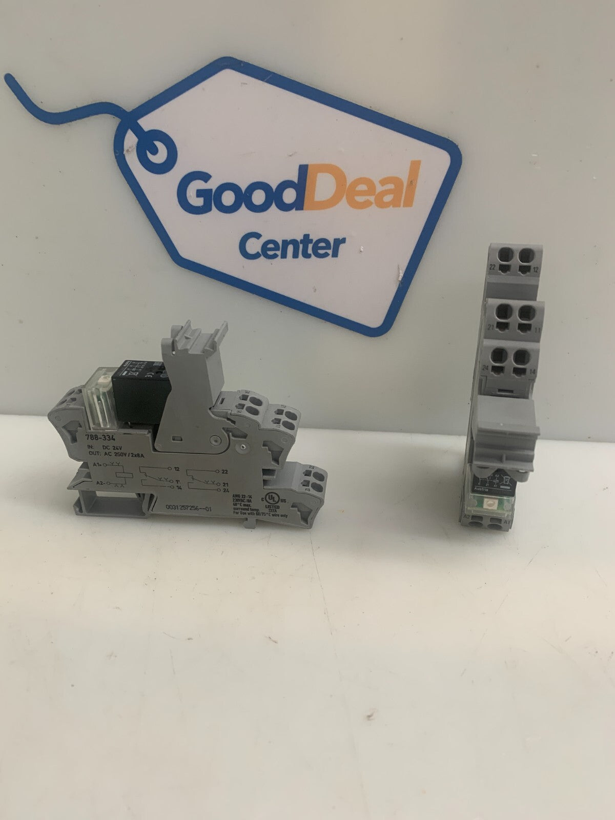 SCHNEIDER ELECTRIC RSB  Relay  2A080BD / RSB2A080BD   (Lot of 8)