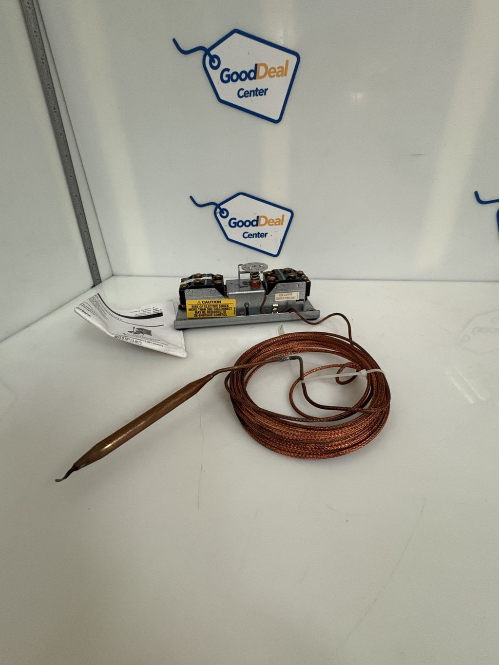 JOHNSON CONTROLS TEMPERATURE CONTROLLER #A36AHA-58C