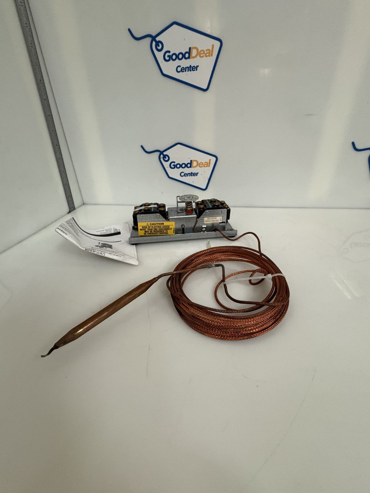 JOHNSON CONTROLS TEMPERATURE CONTROLLER #A36AHA-58C