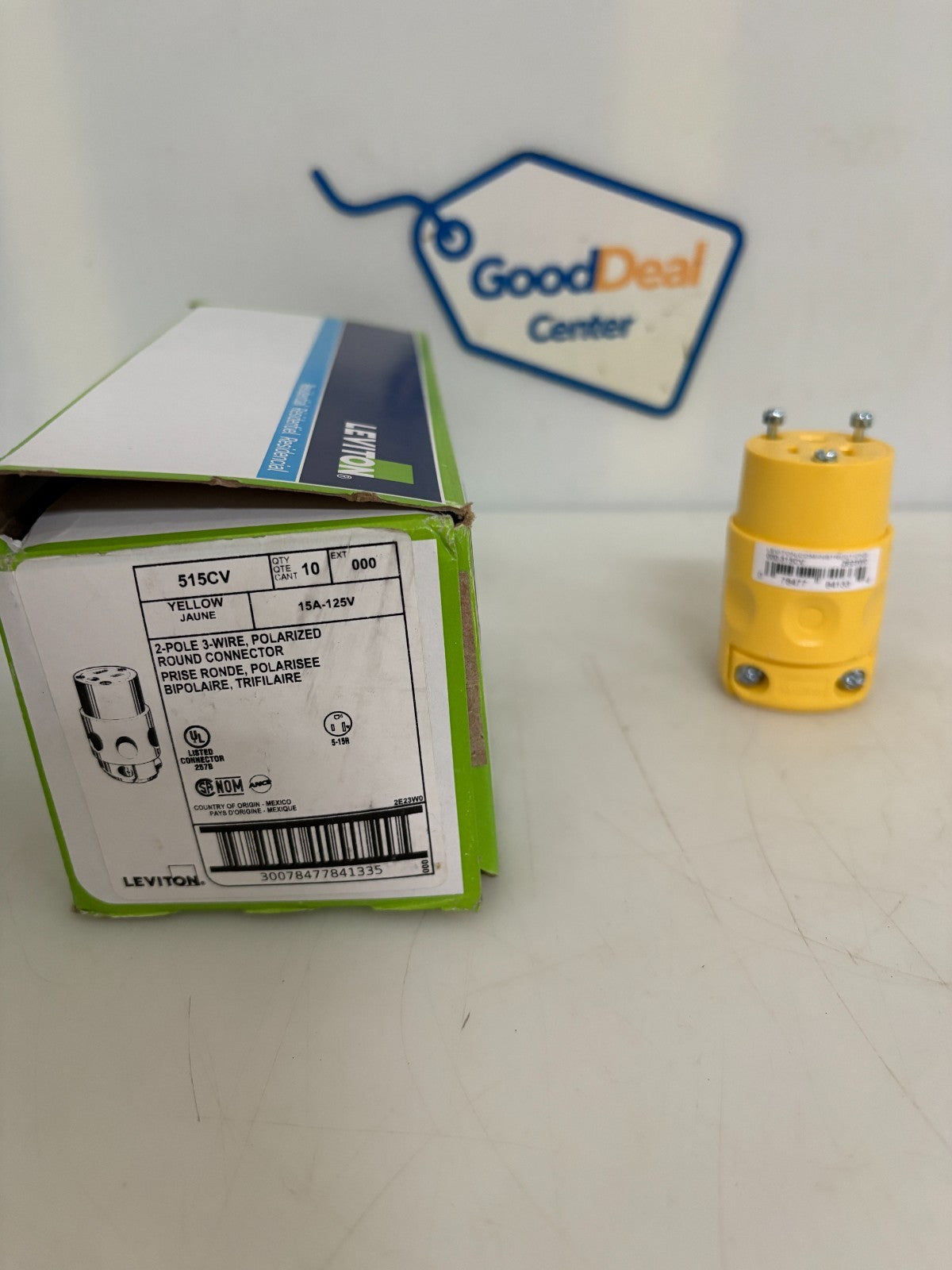 BOX OF 10 LEVITON 2 POLE 3 WIRE POLARIZED ROUND CONNECTOR 515CV0