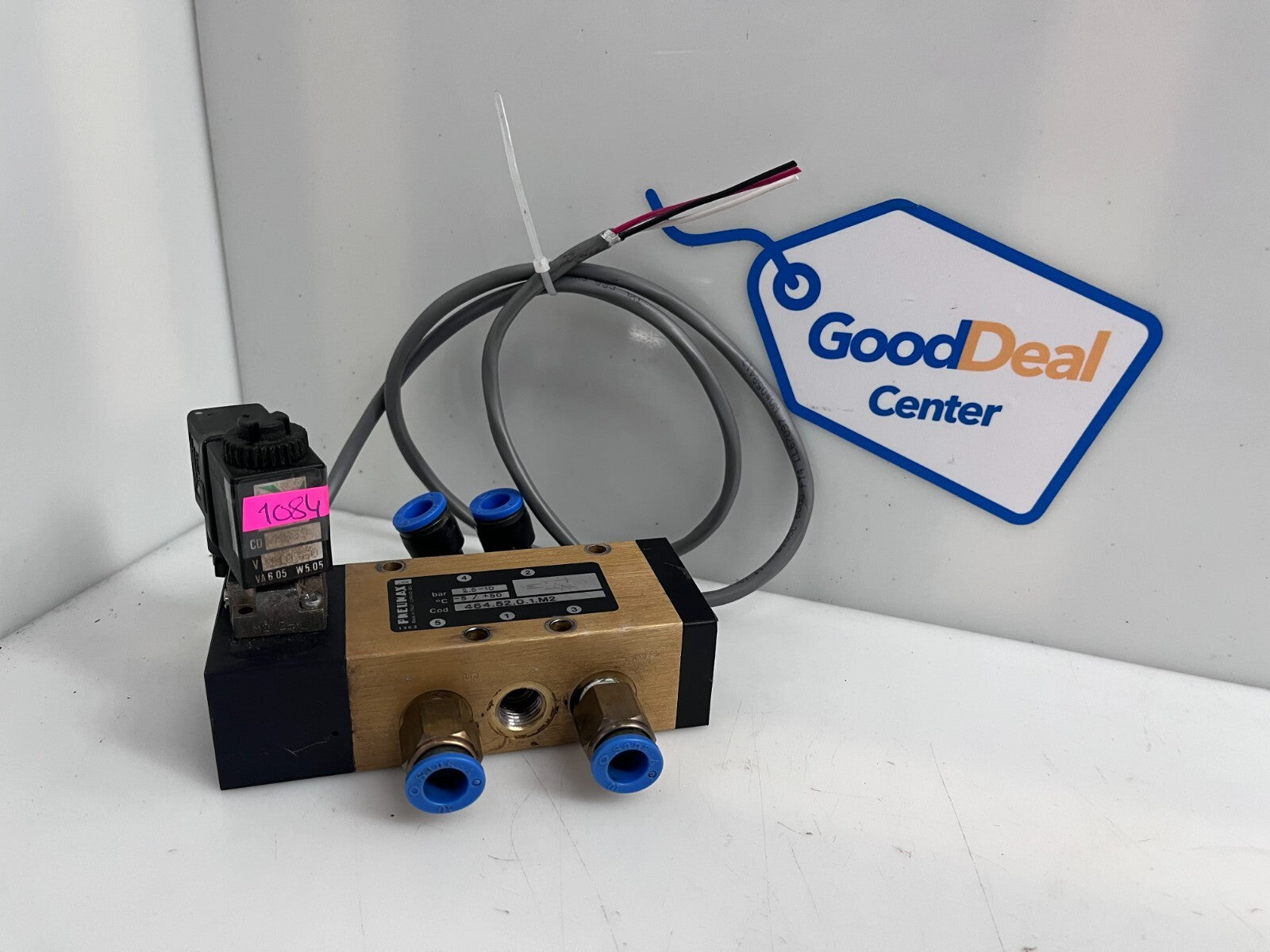 PNEUMAX MB.39 Miniature Solenoid Valve + 484.52.0.1.M2 Single Solenoid Valve