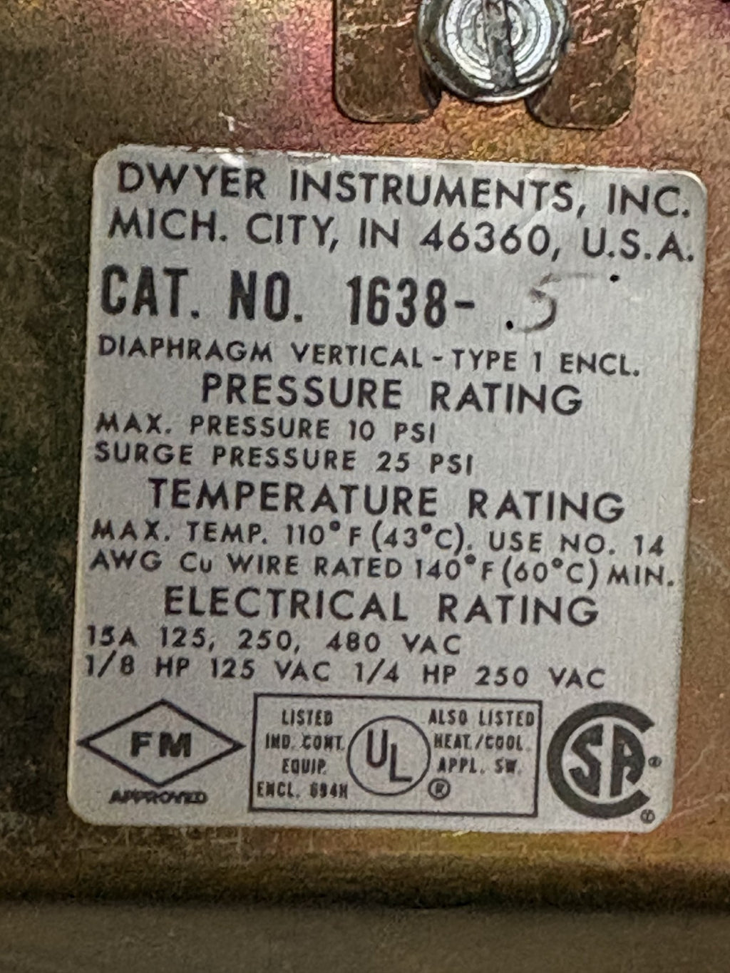 DWYER 1638-5 DIFFERENTIAL PRESSURE SWITCH