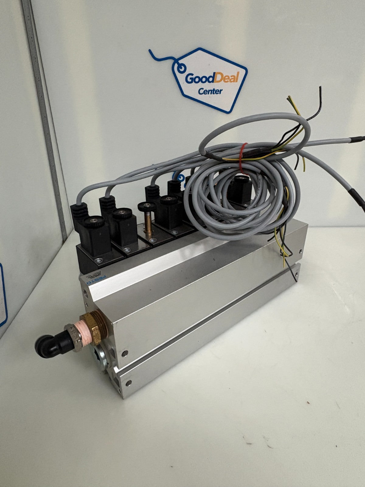 FESTO MANIFOLD BLOCK 8026401 VABM-B10-30E-G34-8-P3 W/6X SOLENOID 8030811