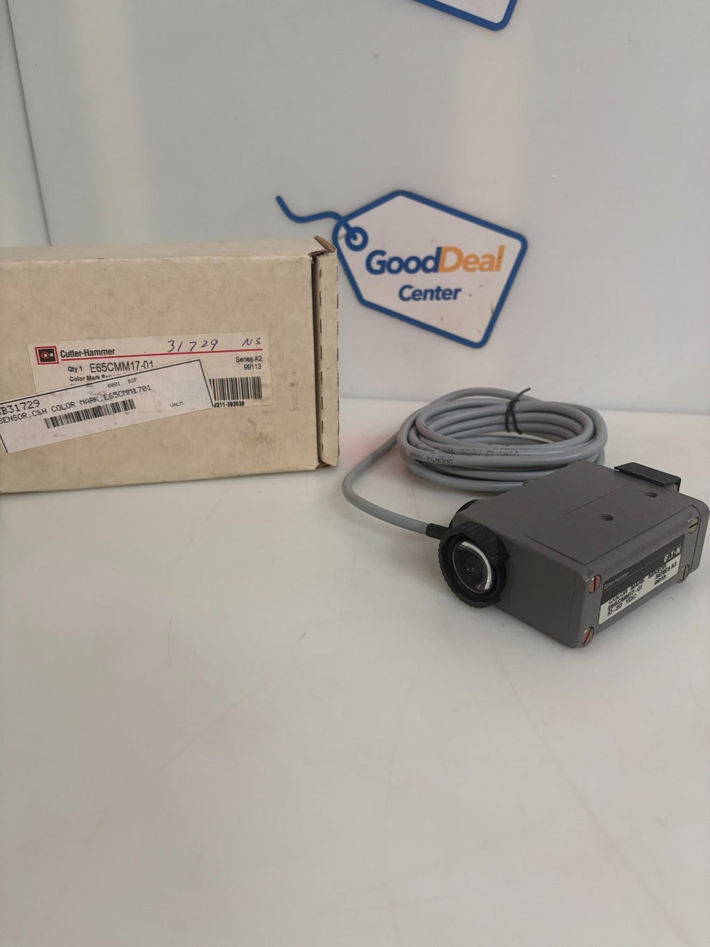CUTLER HAMMER COLOR MARK SENSOR E65CMM17-010