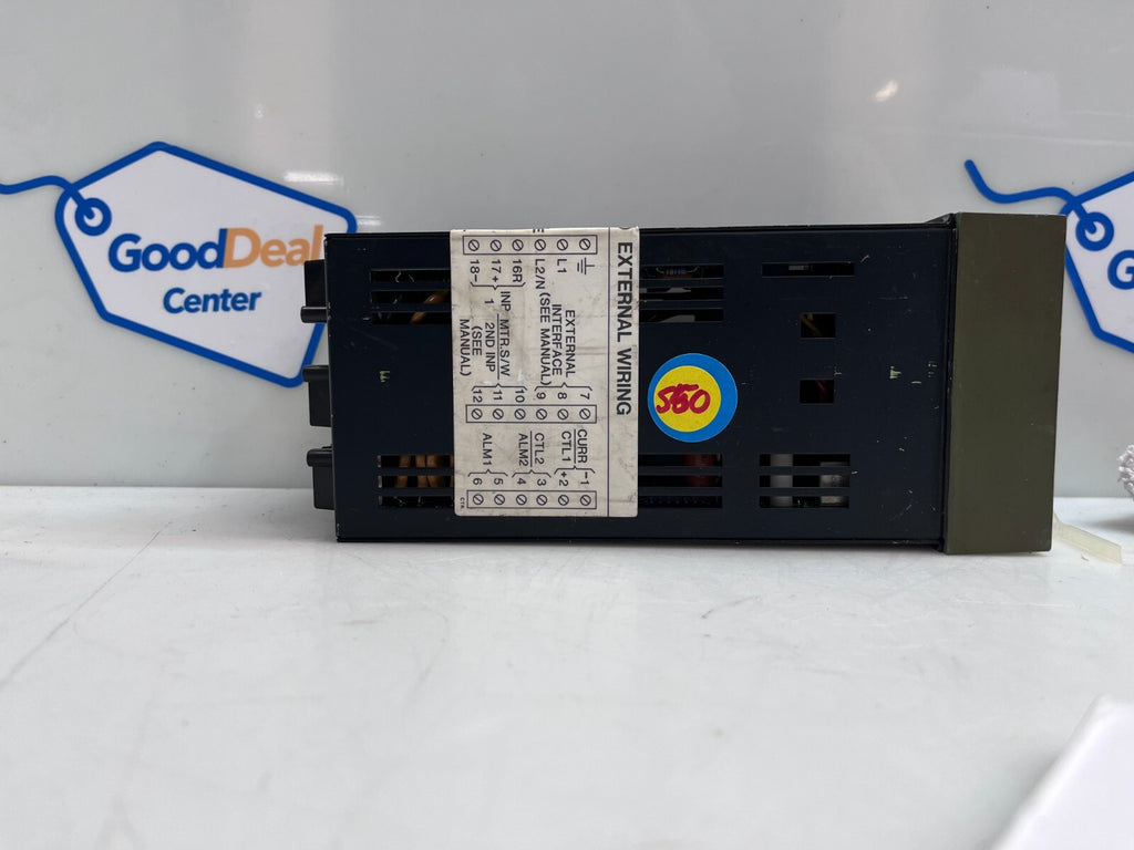 Honeywell DC3002-0-01A Temperature Controller