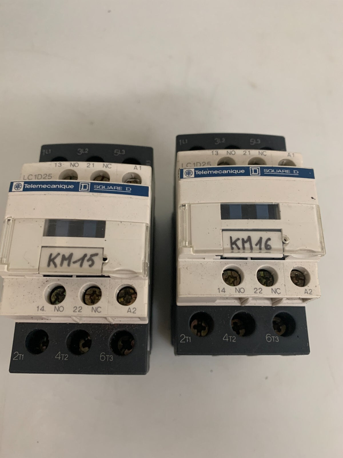 LOT OF 2  TELEMECANIQUE SQUARE D LC1 D25 CONTACTOR