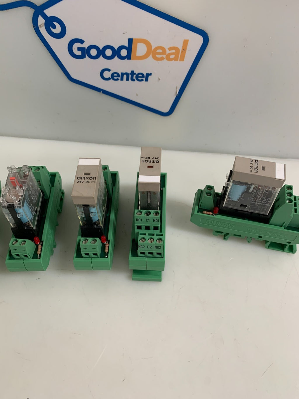 LOT OF 5 PHOENIX CONTACT FUSE HOLDER UMK-SE 11,25-1 W OMRON Z4V RELAY