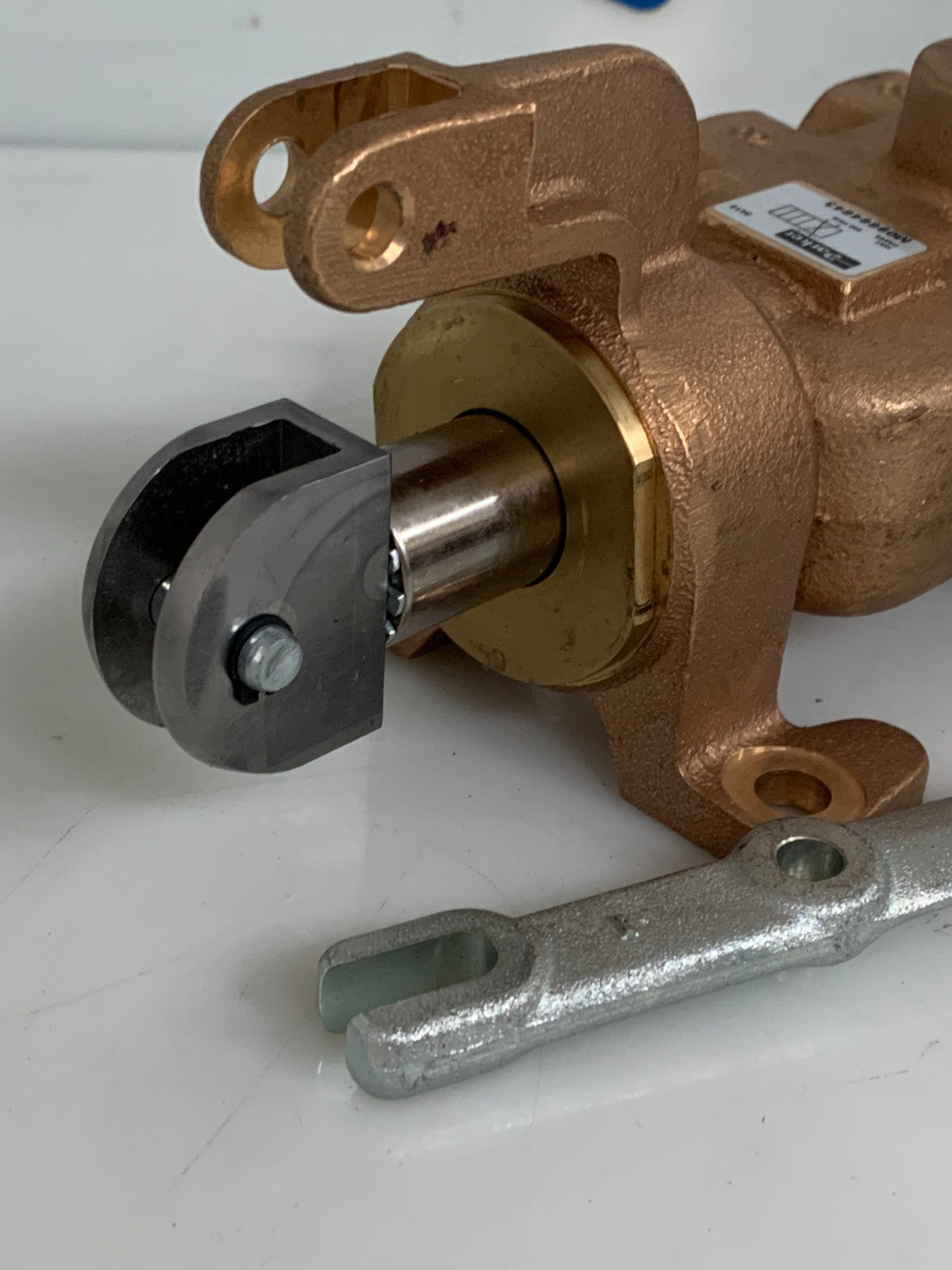 PARKER PNEUMATIC MANUAL VALVE M09664643