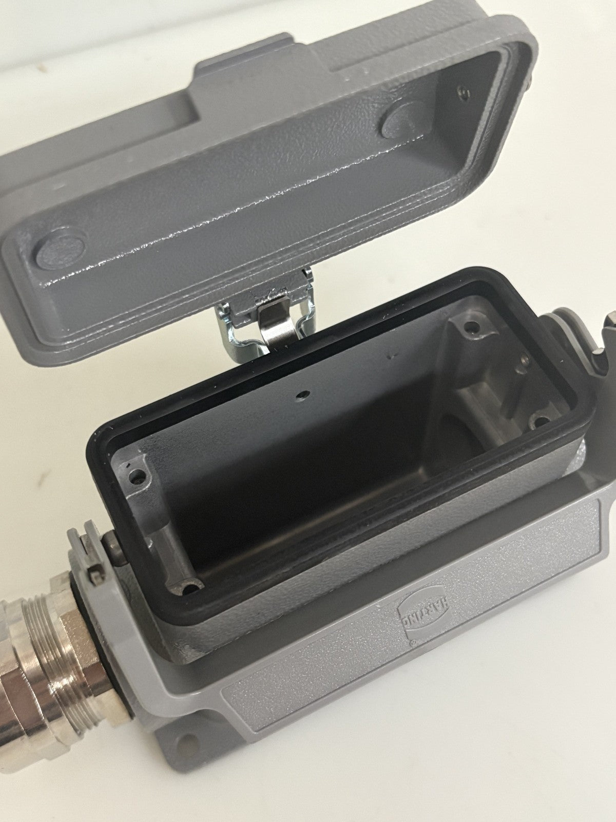 HARTING BASE/PLINTH HOUSING W/LID 19300167297