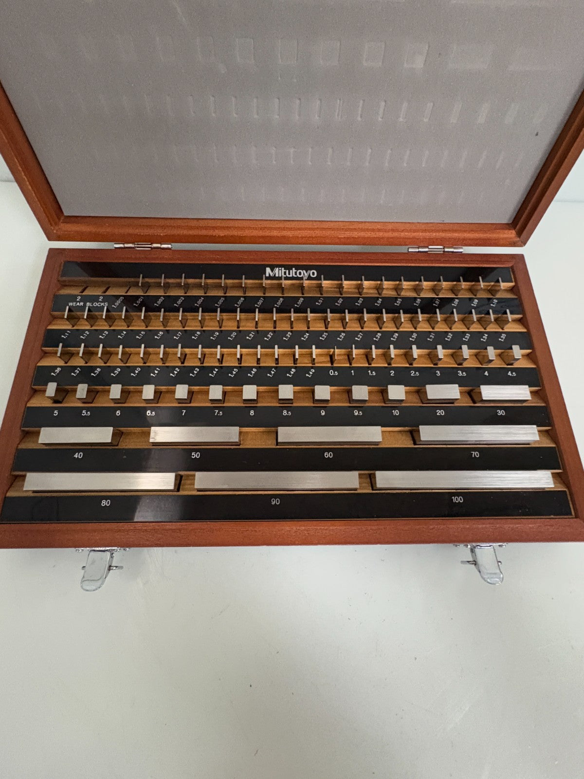 MITUTOYO GAGE BLOCK SET #516-946-12 BM1-87-2 / PD