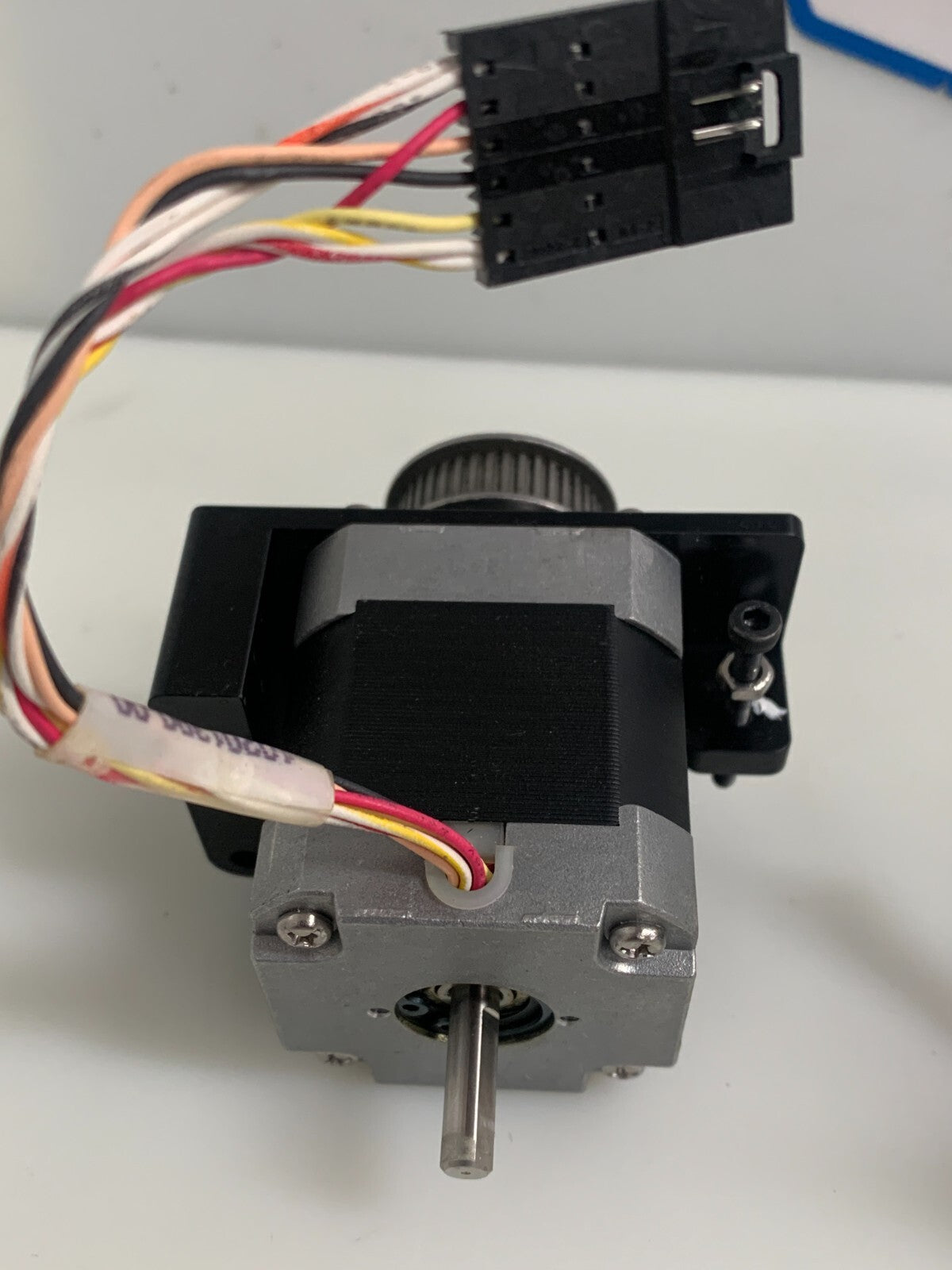 LOT OF 2  APPLIED MOTION STEPPER MOTOR HT17-075 D3