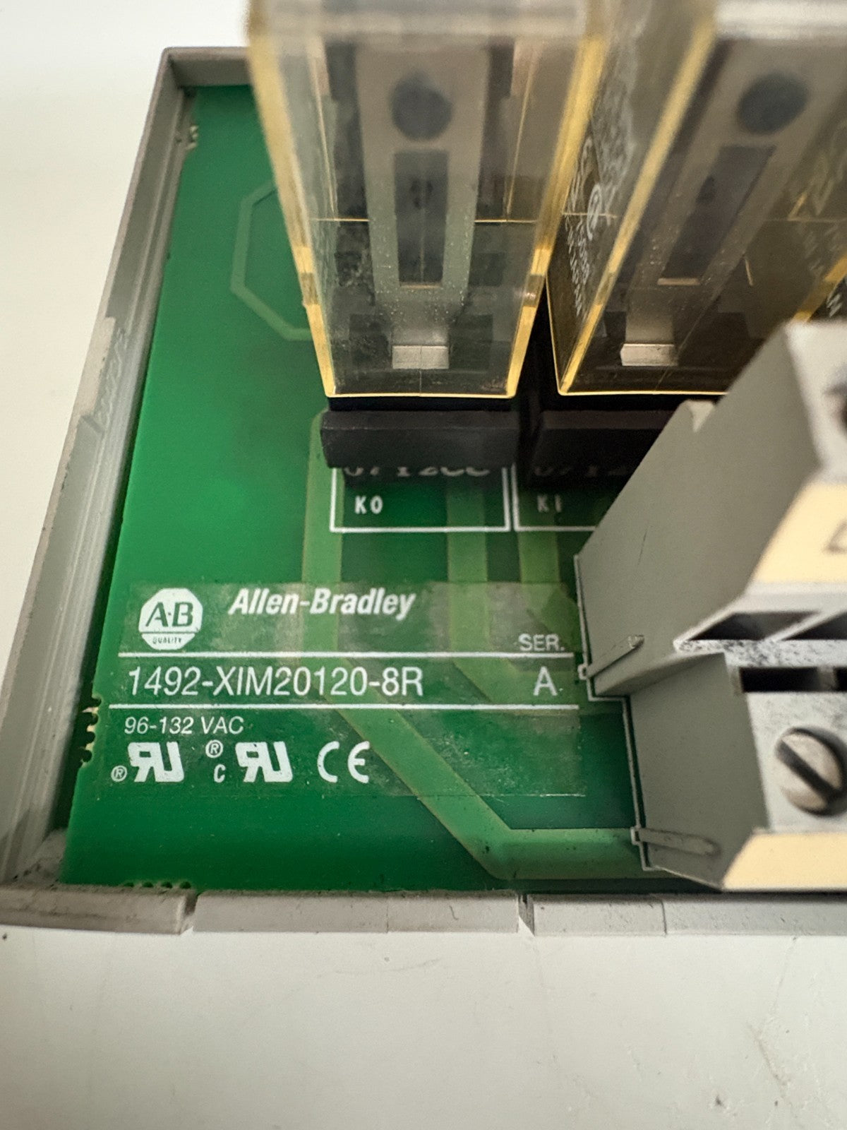 ALLEN BRADLEY RELAY MASTER MODULE 16 PIN 1492-XIM20120-8R A1