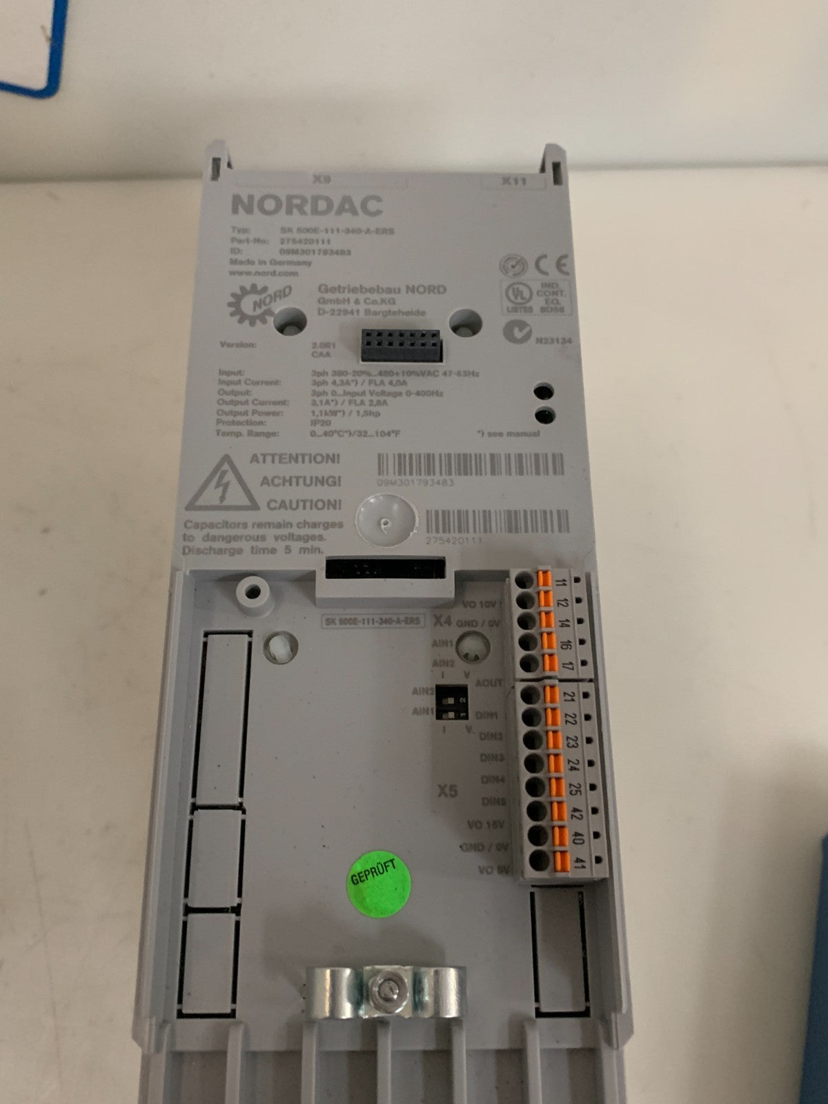 NORDAC 500 E 3HP MOTOR DRIVE SK 500 E -111-340-A-ERS #275420111 W/CONTROL PANEL