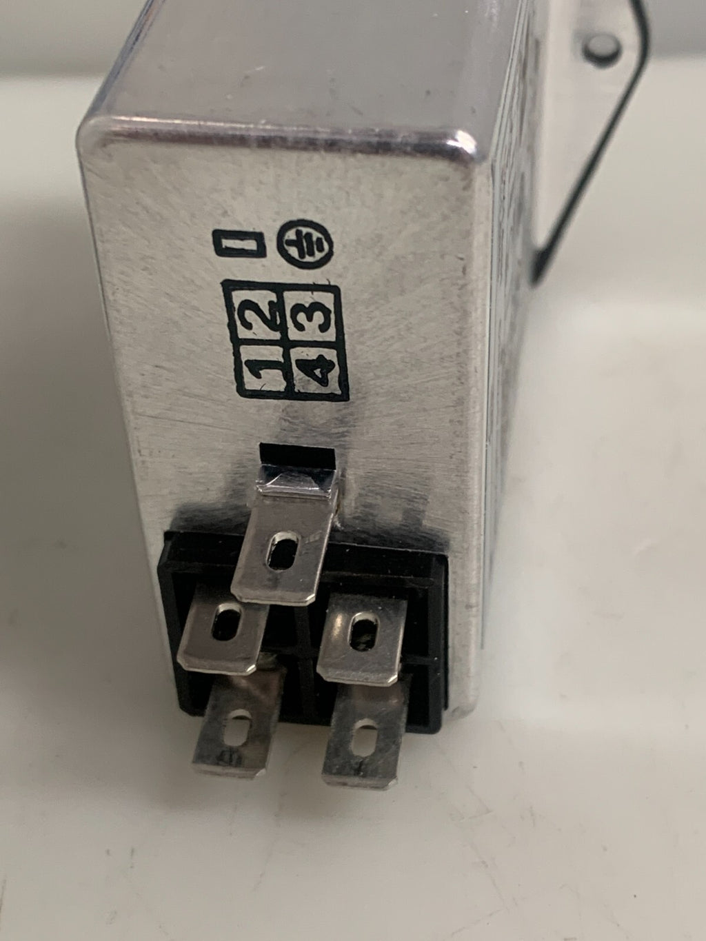 LOT OF 2 DELTA EMI FILTER 10 EK 3M2