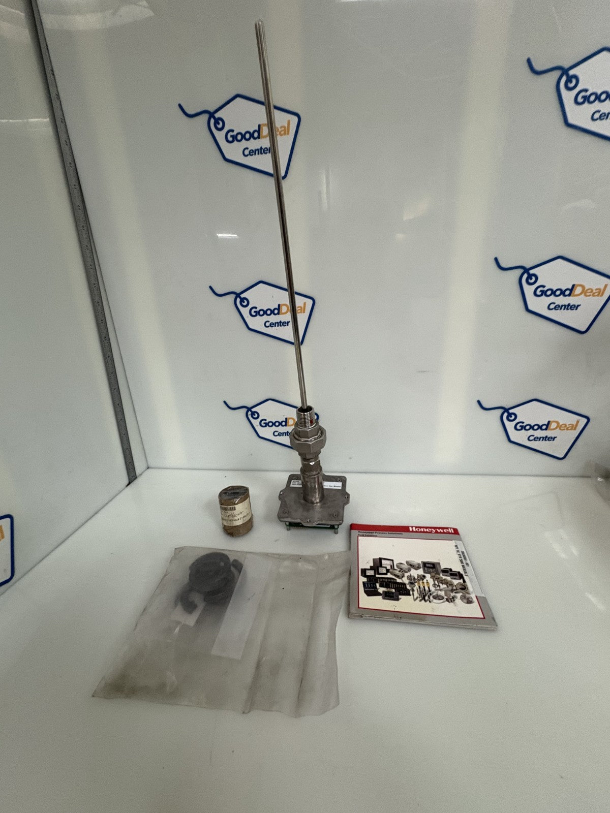 HONEYWELL TEMPERATURE TRANSMITTER XYR5000 WT532-RSUYPC-AG