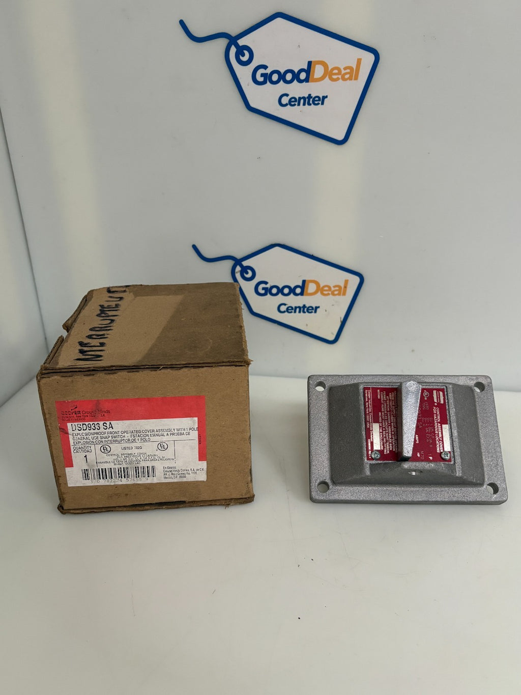 COOPER CROUSE HINDS EXPLOSION PROOF FRONT OPERATION SNAP SWITCH COVER DSD933 SA0