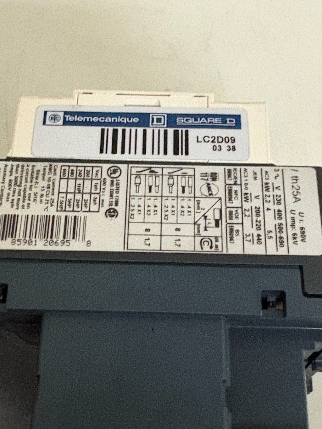 TELEMECANIQUE SQUARE D REVERSING CONTACTOR LC2D09G73
