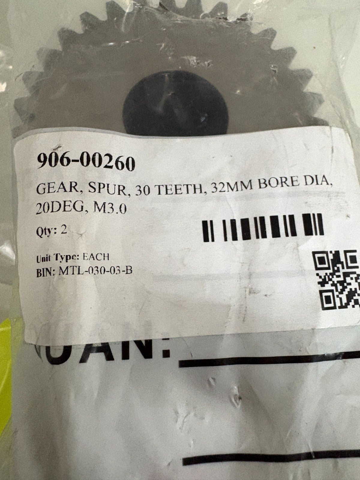 LOT OF 2 SPUR GEAR 30 TEETH 32 MM BORE DIA.20 DEG. M3.0 #906-002603