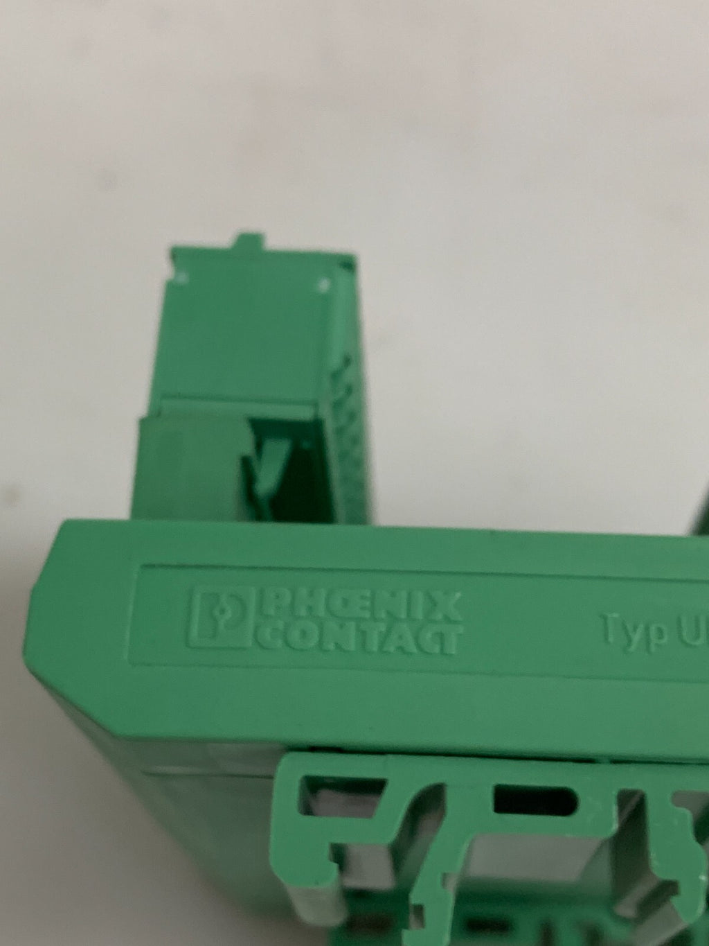 PHOENIX CONTACT 32 PIN TERMINAL BLOCK 8 CHANNEL