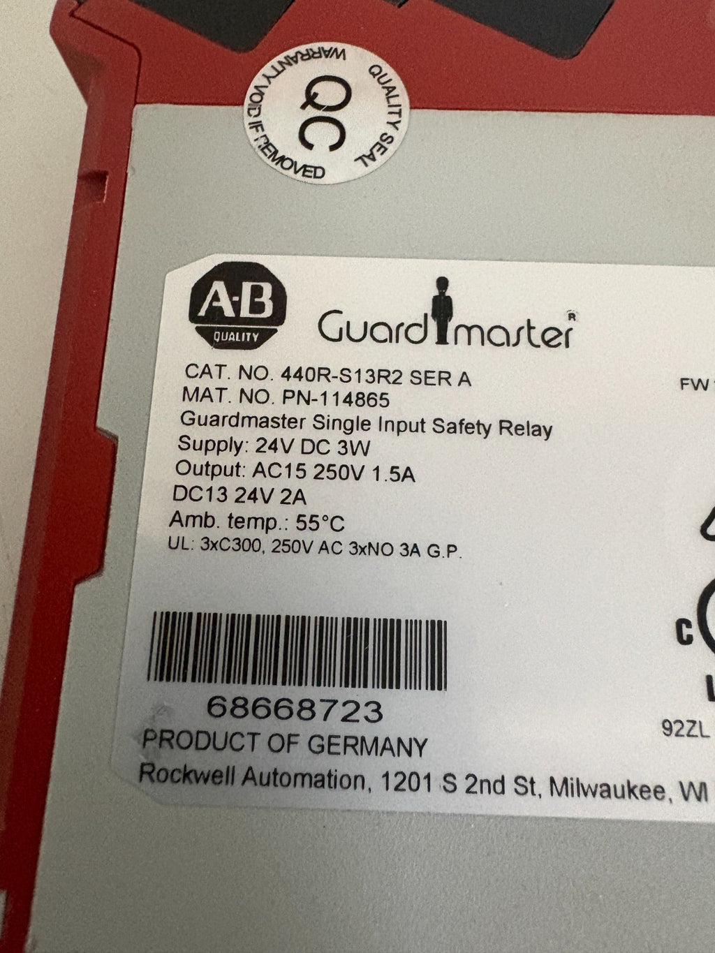ALLEN BRADLEY GUARD MASTER SAFETY RELAY 440R-S13R2 SER A #1148653